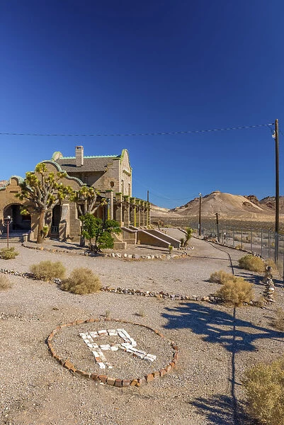 USA, Nevada, Rhyolite ghost town, former train station on Las Vegas and Tonopah Railroad