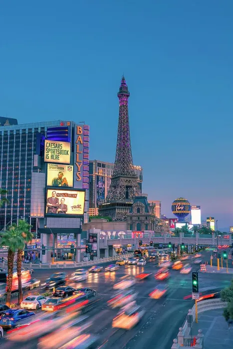 Framed Print : USA, Nevada, traffic lights in Las Vegas with the Eiffel tower replica and the hotels along the Las Vegas strip Framed Print : USA, Nevada, traffic lights in Las Vegas with the Eiffel tower replica and the hotels along the Las Vegas strip