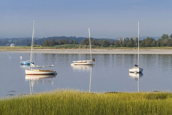 USA, New England, Cape Ann, Massachusetts, Annisquam, Annisquam River, sailing boats