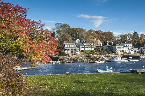 USA, New England, Massachusetts, Cape Ann, Gloucester, Annisquam Harbor, autumn