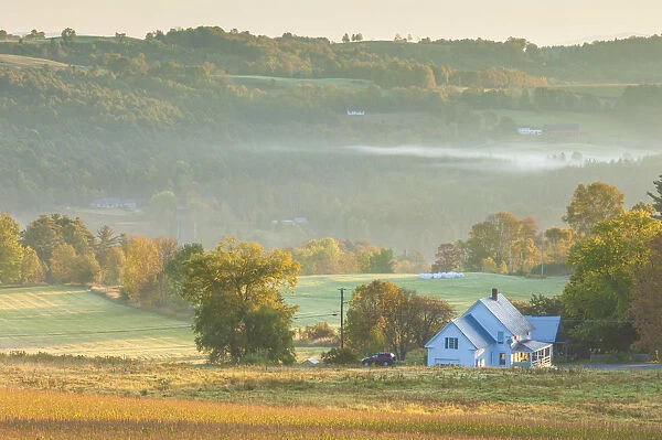 USA, New England, Vermont, Peacham, town view, autumn