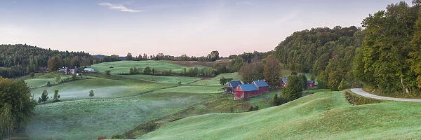 USA, New England, Vermont, Reading, Jenne Farm, autumn, dawn