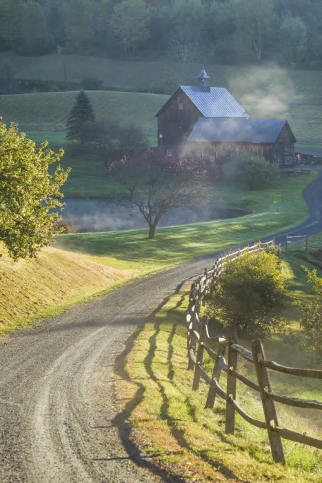 Framed Print : USA, New England, Vermont, South Pomfret, farm in autumn Framed Print : USA, New England, Vermont, South Pomfret, farm in autumn