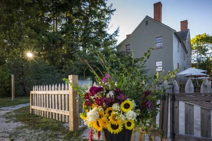 Framed Print : USA, New Hampshire, Portsmouth, bouquet of flowers in the historic quarter