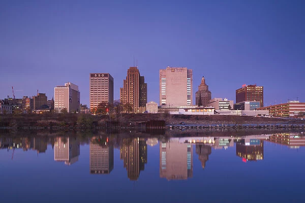 USA, New Jersey, Newark, city skyline from Passaic River