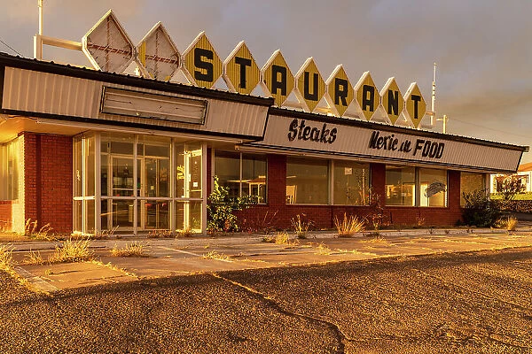USA, New Mexico, Route 66, Santa Rosa, abandoned Restaurant