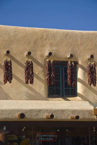USA, New Mexico, Taos, Drying chillis