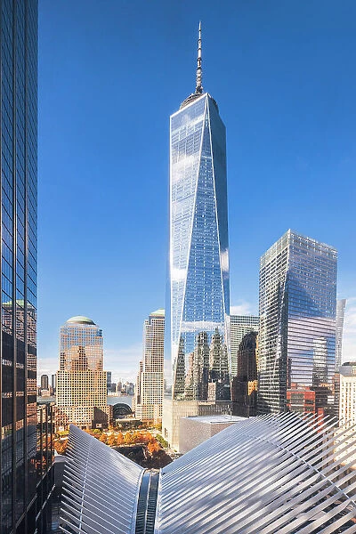 USA, New York City, elevated view of the Freedom Tower and the World Trade Center with the PATH station (Oculus)