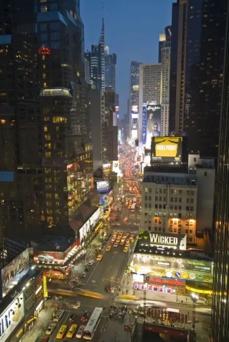Framed Print : USA, New York City, Manhattan, Broadway looking towards Times Square Framed Print : USA, New York City, Manhattan, Broadway looking towards Times Square