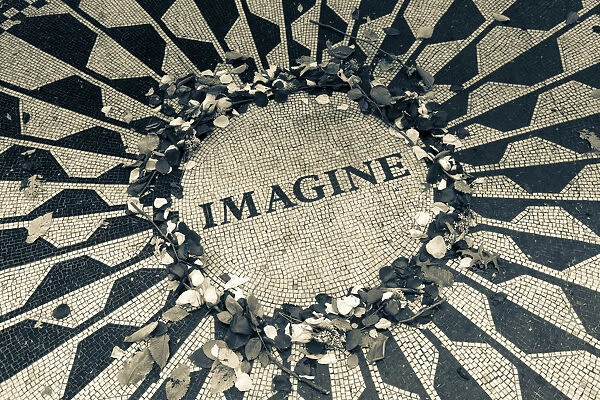 USA, New York City, Manhattan, Central Park, Strawberry Fields, Imagine Mosaic