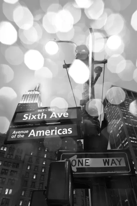 Framed Print : USA, New York City, Manhattan, Empire State Building on a rainy evening Framed Print : USA, New York City, Manhattan, Empire State Building on a rainy evening