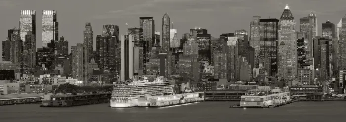 Framed Print : USA, New York City, Manhattan, Midtown across Hudson River Framed Print : USA, New York City, Manhattan, Midtown across Hudson River