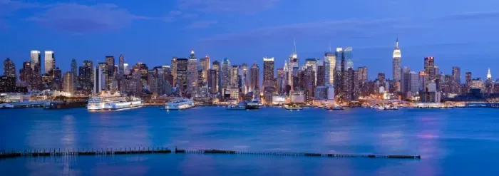 Framed Print : USA, New York City, Manhattan, Midtown across Hudson River Framed Print : USA, New York City, Manhattan, Midtown across Hudson River