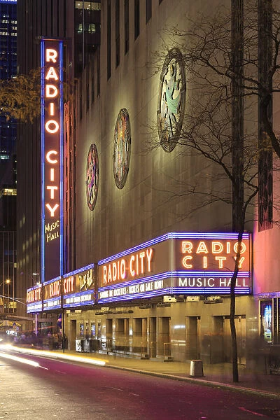 USA, New York City, Midtown Manhattan, Rockefeller Center, Radio City Music Hall