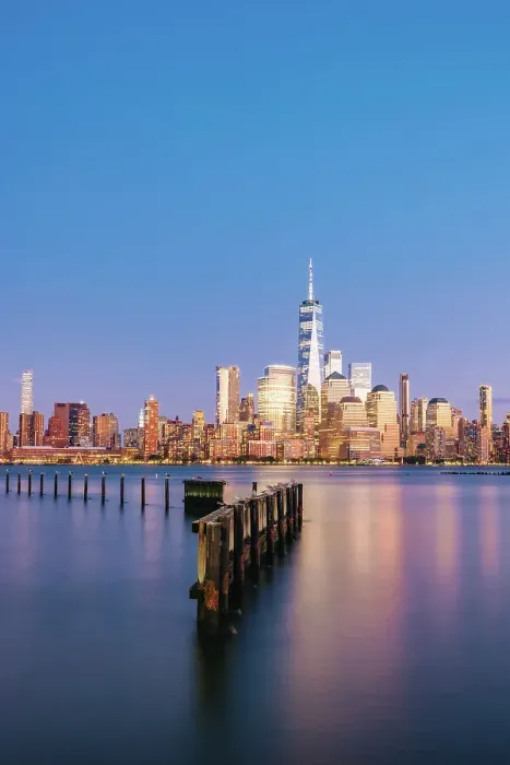 Framed Print : USA, New York City, View of Manhattan with the Freedom tower and the World Trade Center reflecting in the Hudson river Framed Print : USA, New York City, View of Manhattan with the Freedom tower and the World Trade Center reflecting in the Hudson river
