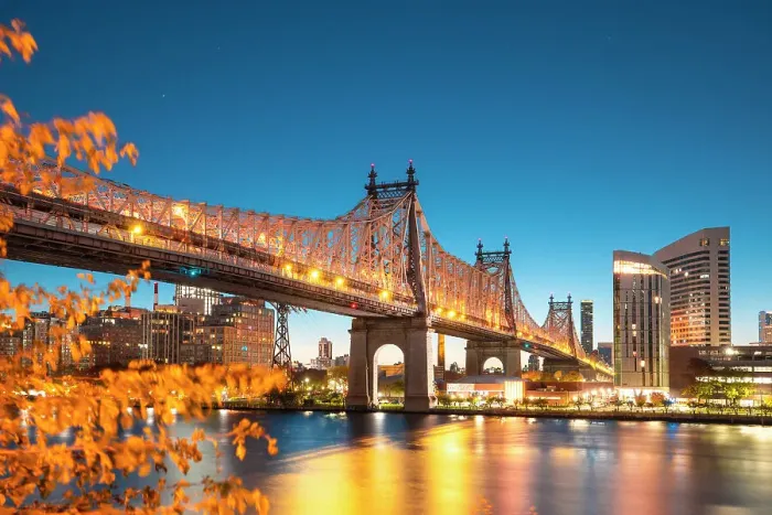 Framed Print : USA, New York City, view of the Queensboro bridge and the Roosevelt island