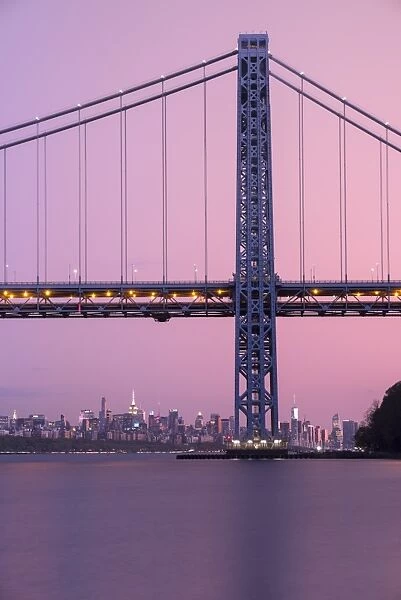 USA, New York, Manhattan, George Washington Bridge & the Hudson river