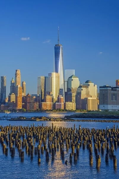 USA, New York, Manhattan, Lower Manhattan and World Trade Center, Freedom Tower across