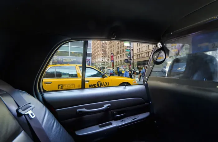 Framed Print : USA, New York, Manhattan, Midtown, view from a New York Taxicab Framed Print : USA, New York, Manhattan, Midtown, view from a New York Taxicab