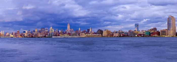 Framed Print : USA, New York, Manhattan, Midtown across the Hudson River Framed Print : USA, New York, Manhattan, Midtown across the Hudson River