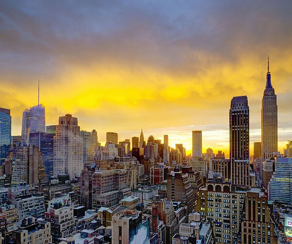 USA, New York, Manhattan, Midtown skyline