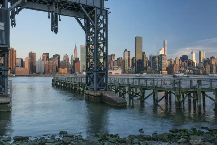 Framed Print : USA, New York, Manhattan, midtown skyline seen from Long Island City