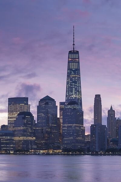 USA, New York, New York City, Lower Manhattan, skyline with Freedom Tower from New Jersey