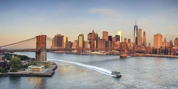 USA, New York, New York City, Lower Manhattan and Brooklyn Bridge