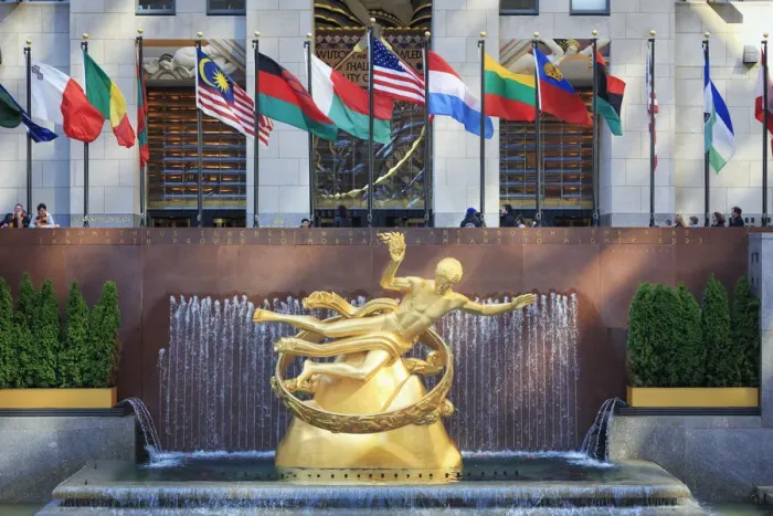 Framed Print : USA, New York, New York City, Manhattan, Rockefeller Center, Ice Rink Framed Print : USA, New York, New York City, Manhattan, Rockefeller Center, Ice Rink