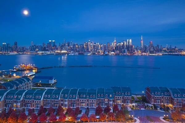 USA, New York, New York City, midtown Manhattan and Empire State Building from Weehawken