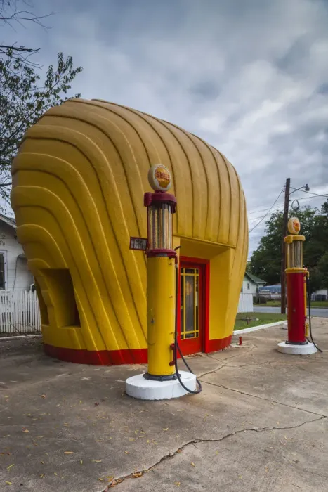Framed Print : USA, North Carolina, Winston-Salem, old shell-shaped gas stationfrom the 1920s Framed Print : USA, North Carolina, Winston-Salem, old shell-shaped gas stationfrom the 1920s
