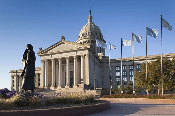 USA, Oklahoma, Oklahoma City, Oklahoma State Capitol Building, sculpture of Native