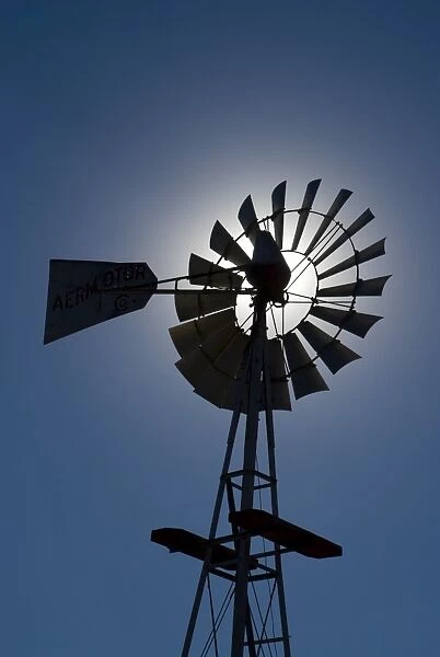 USA, Oklahoma, Windpumps  /  windmill