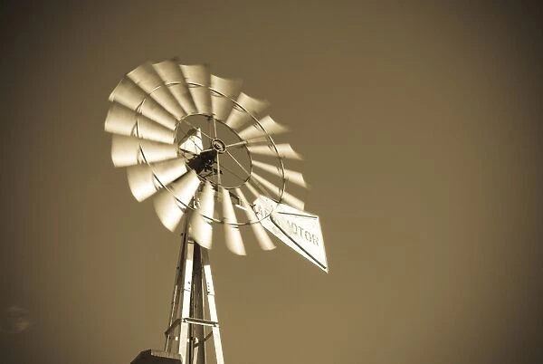 USA, Oklahoma, Windpumps  /  windmill