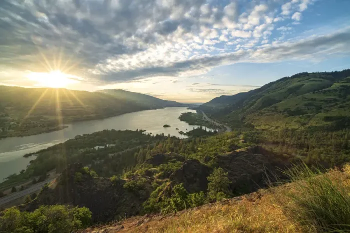 Framed Print : USA, Oregon, Columbia River Gorge, Rowena Plateau Framed Print : USA, Oregon, Columbia River Gorge, Rowena Plateau