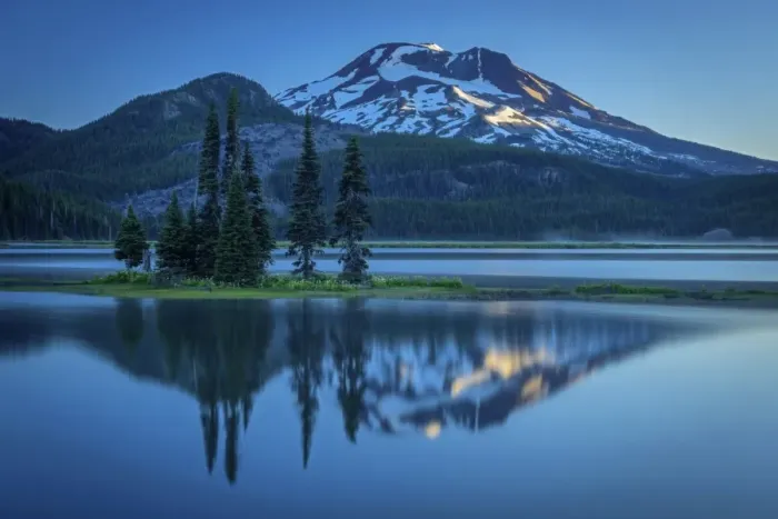 Framed Print : USA, Oregon, Pacific Northwest, Central, Cascades, Deschutes County, Sparks Lake