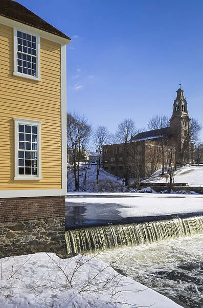 USA, Rhode Island, Pawtucket, Slater Mill, early mill complex, winter