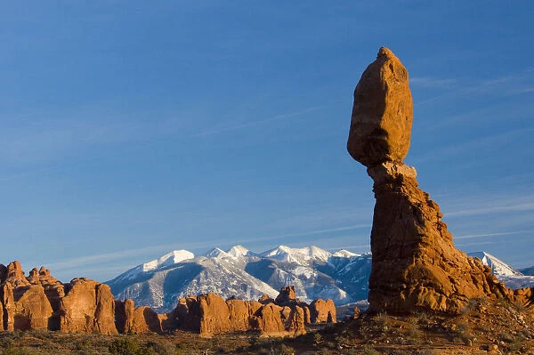 USA, Utah, Arches National Park, Balanced Rock