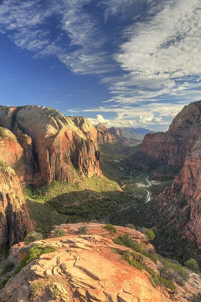 USA, Utah, Zion National Park, Zion Canyon from Angels Landing