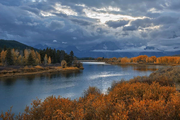 USA, Wyoming, Rockies, Rocky Mountains, Grand Teton, National Park, stormy fall landscape