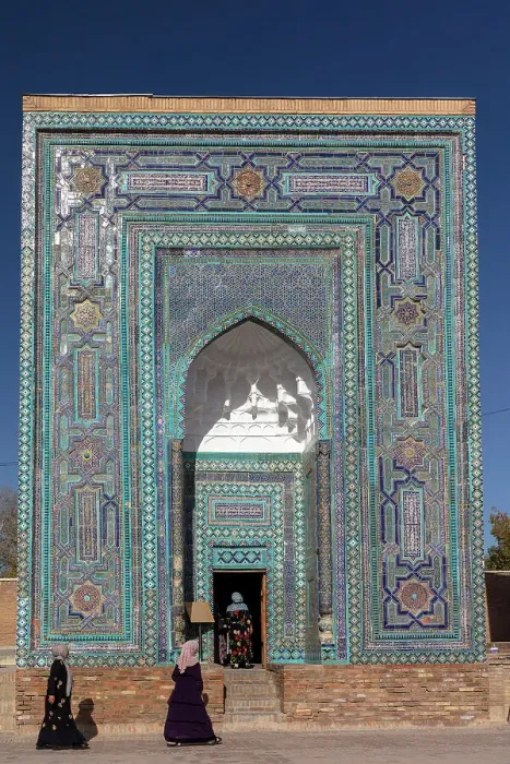 Framed Print : Uzbekistan, Samarkand, Shah-i-Zinda, Tomb Street of 11 Mausoleums, local women enter a mausoleum Framed Print : Uzbekistan, Samarkand, Shah-i-Zinda, Tomb Street of 11 Mausoleums, local women enter a mausoleum