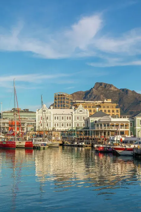 Framed Print : V & A Waterfront and Table Mountain, Cape Town, Western Cape Province, South Africa Framed Print : V & A Waterfront and Table Mountain, Cape Town, Western Cape Province, South Africa
