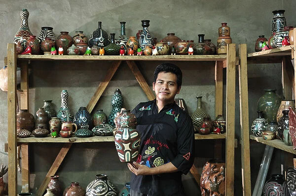 Valentin Lopez Ceramics, San Juan de Oriente, Nicaragua, Central America