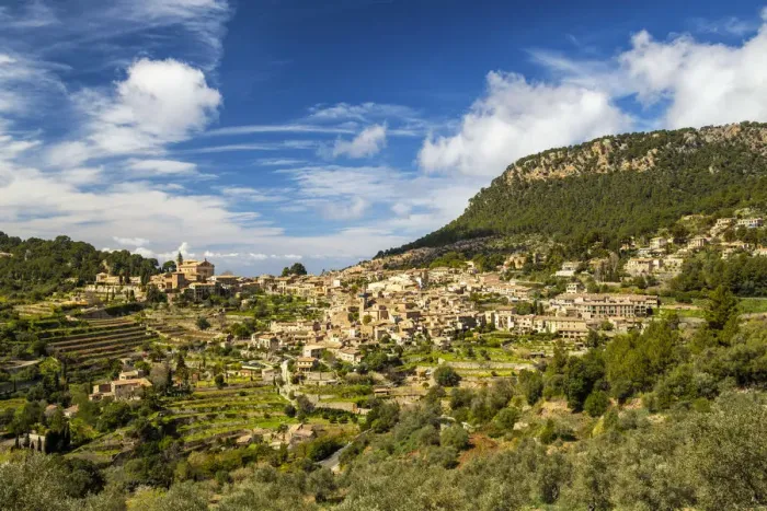 Framed Print : Valldemossa, Mallorca, Balearics, Spain Framed Print : Valldemossa, Mallorca, Balearics, Spain