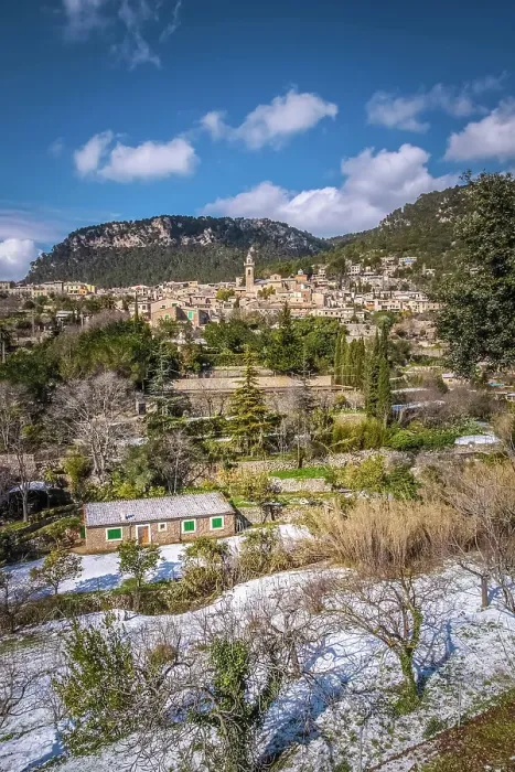 Framed Print : Valldemossa in the Serra de Tramuntana with snow, Mallorca, Balearic Islands, Spain Framed Print : Valldemossa in the Serra de Tramuntana with snow, Mallorca, Balearic Islands, Spain