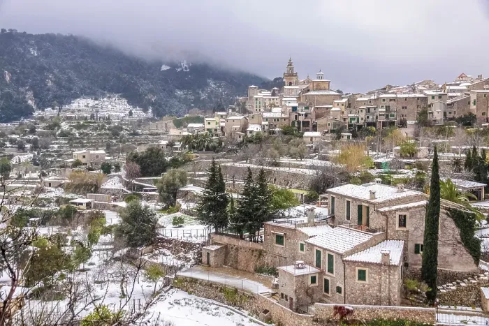 Framed Print : Valldemossa in the snow, Serra de Tramuntana, Mallorca, Spain, Mallorca, Balearic Islands, Spain Framed Print : Valldemossa in the snow, Serra de Tramuntana, Mallorca, Spain, Mallorca, Balearic Islands, Spain
