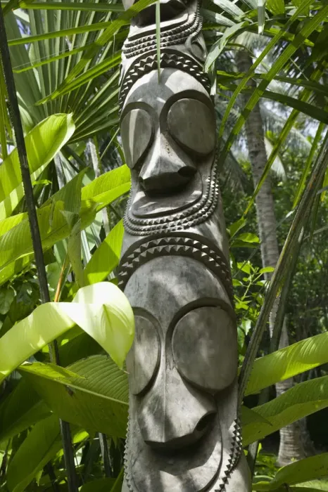 Framed Print : Vanuatu, Efate Island Port Vila, Michoutouchkine & Pilioko Foundation Art Gallery-Island