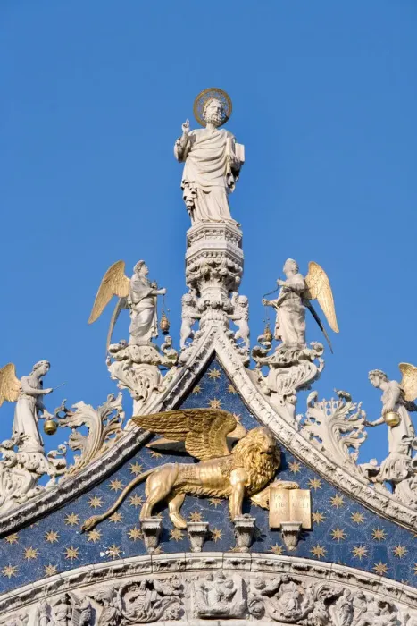 Framed Print : Venecian Lion, St. Marks Basilica, Venice, Veneto, Italy Framed Print : Venecian Lion, St. Marks Basilica, Venice, Veneto, Italy
