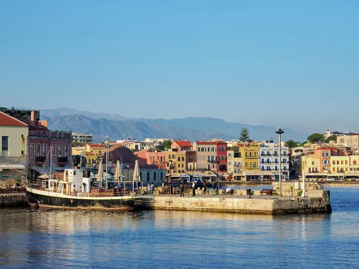 Framed Print : Venetian Harbour at sunrise, City of Chania, Crete, Greece