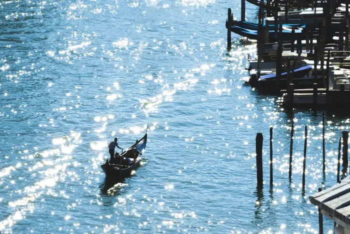 Framed Print : Venice, Veneto, Italy. Gondola rowing along the Canal Grande Framed Print : Venice, Veneto, Italy. Gondola rowing along the Canal Grande